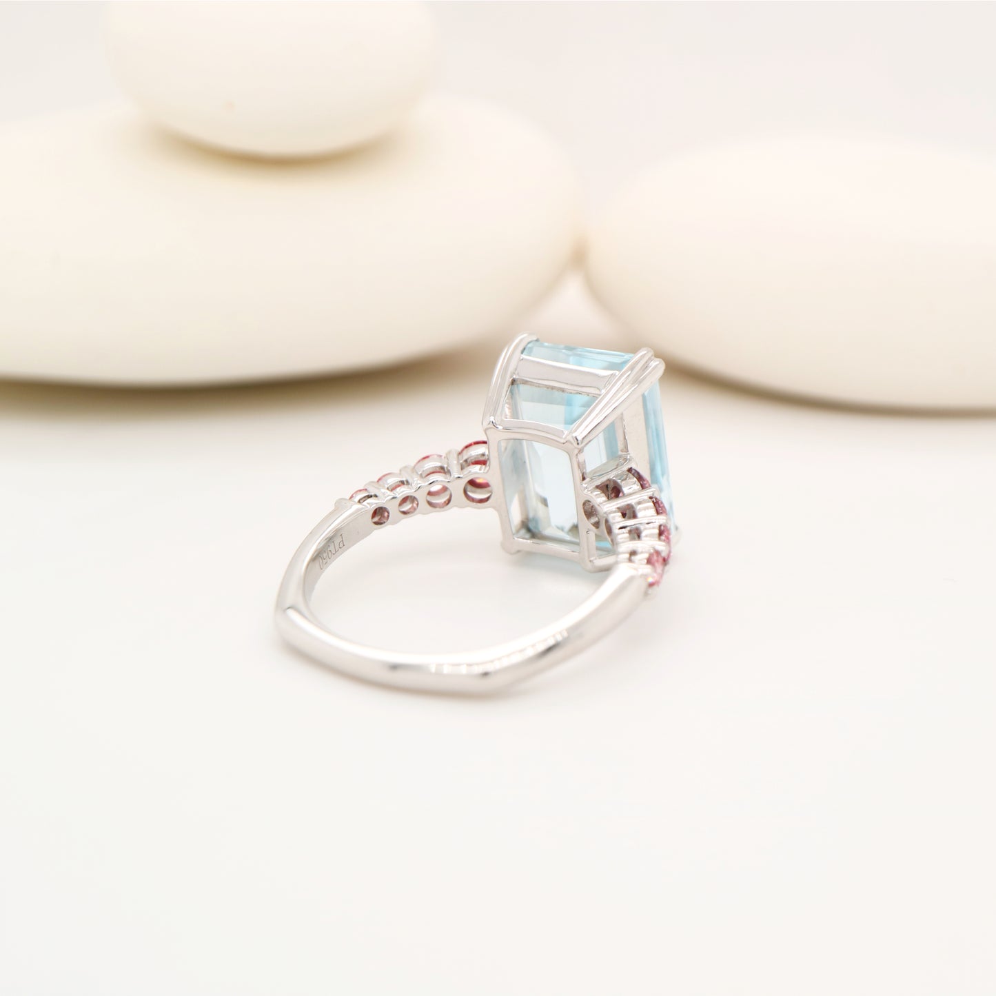 7.16ct Aquamarine with LG pink diamonds in platinum with Euro shank