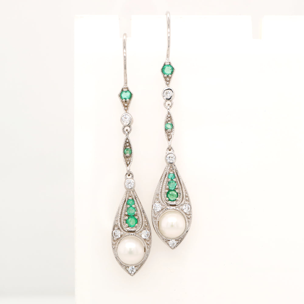 Dangle earrings with fresh water pearl, emerald and diamond in 9k white gold