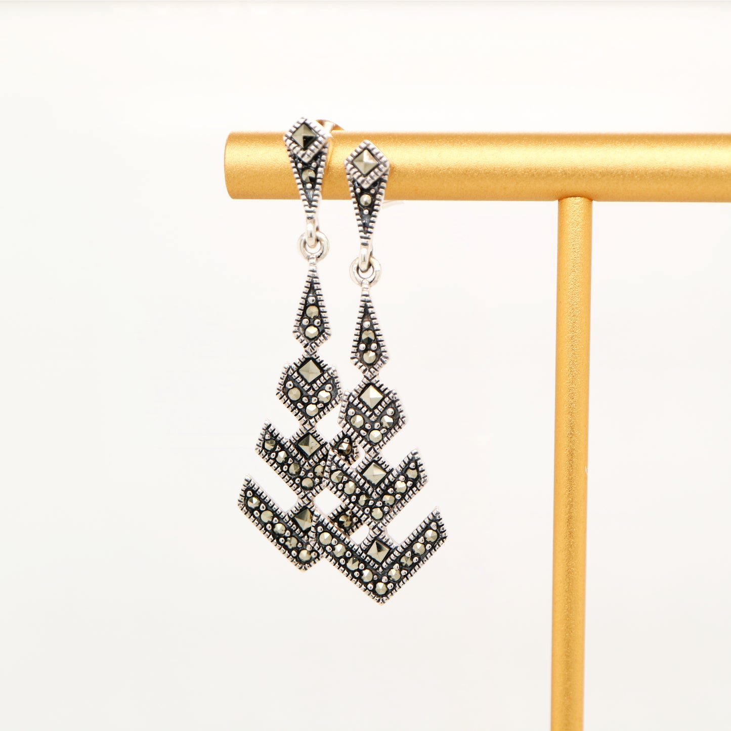 Art deco drop earrings in marcasite in sterling silver