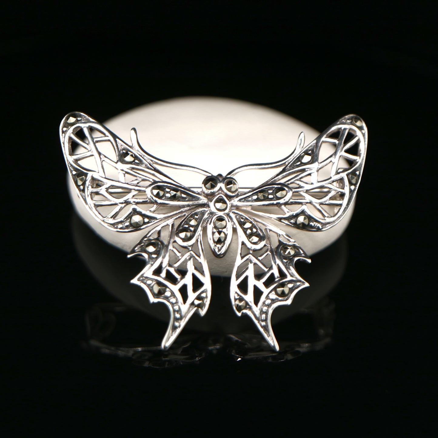Butterfly brooch with marcasite in sterling silver