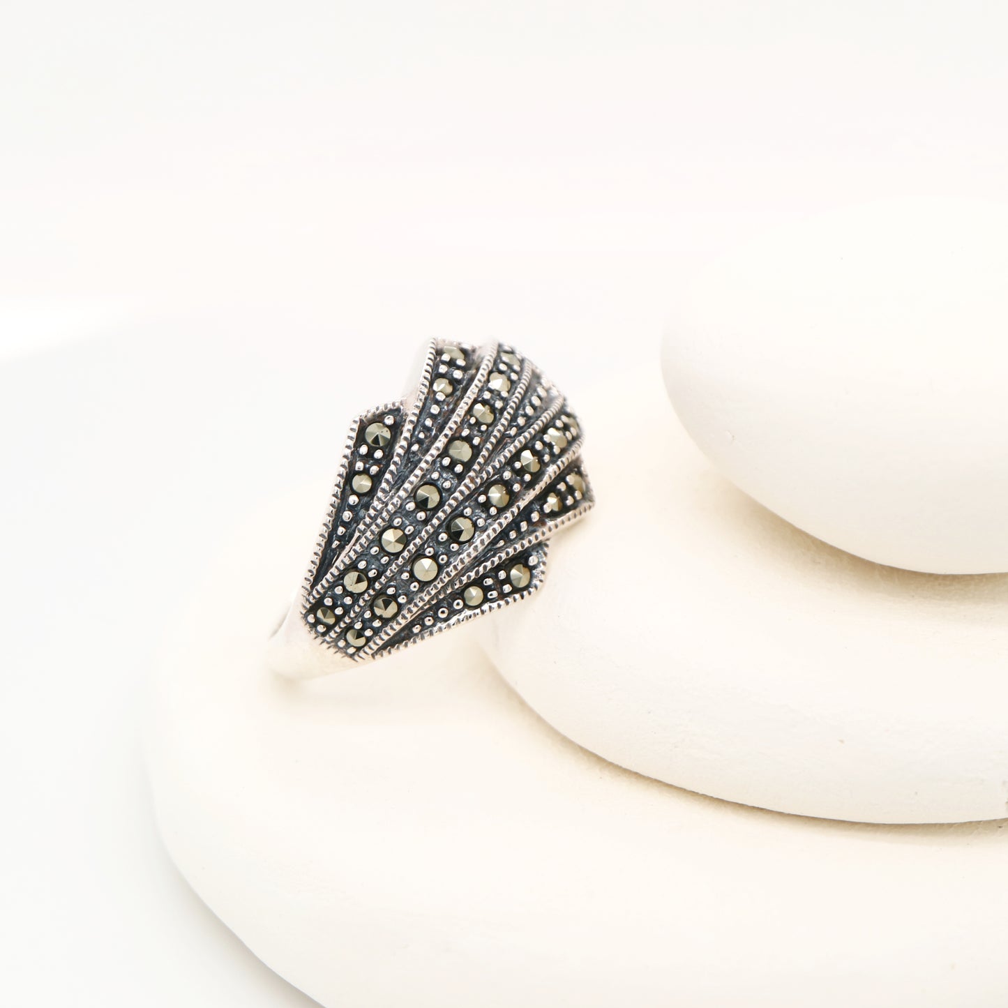Marcasite fan ring in sterling silver