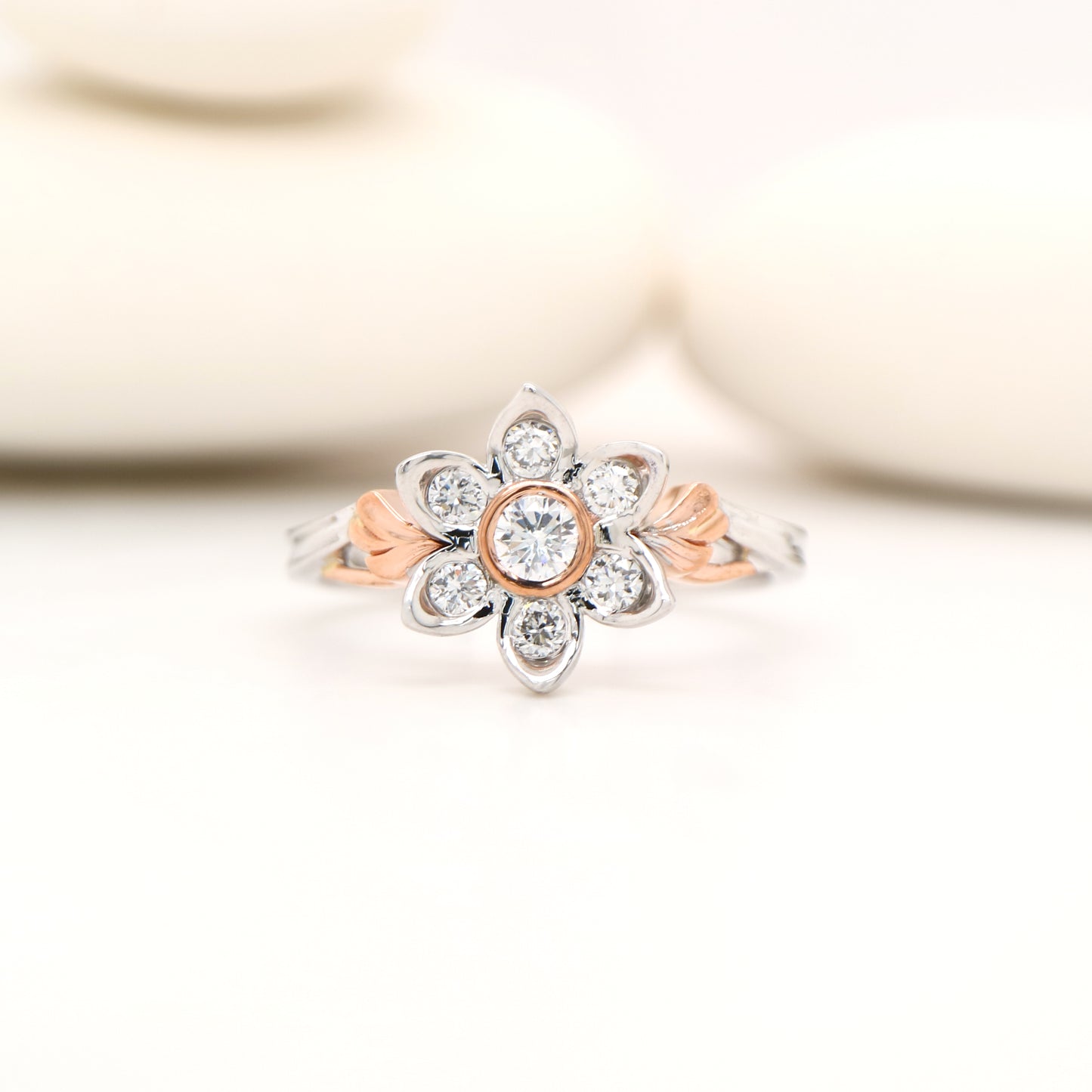 Aurelia Bloom diamond ring in rose and white gold