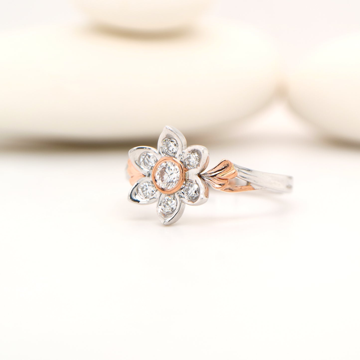 Aurelia Bloom diamond ring in rose and white gold