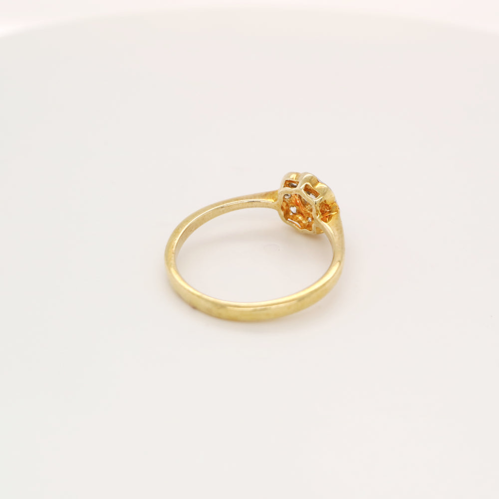 Daisy Natural diamond ring in twin color gold