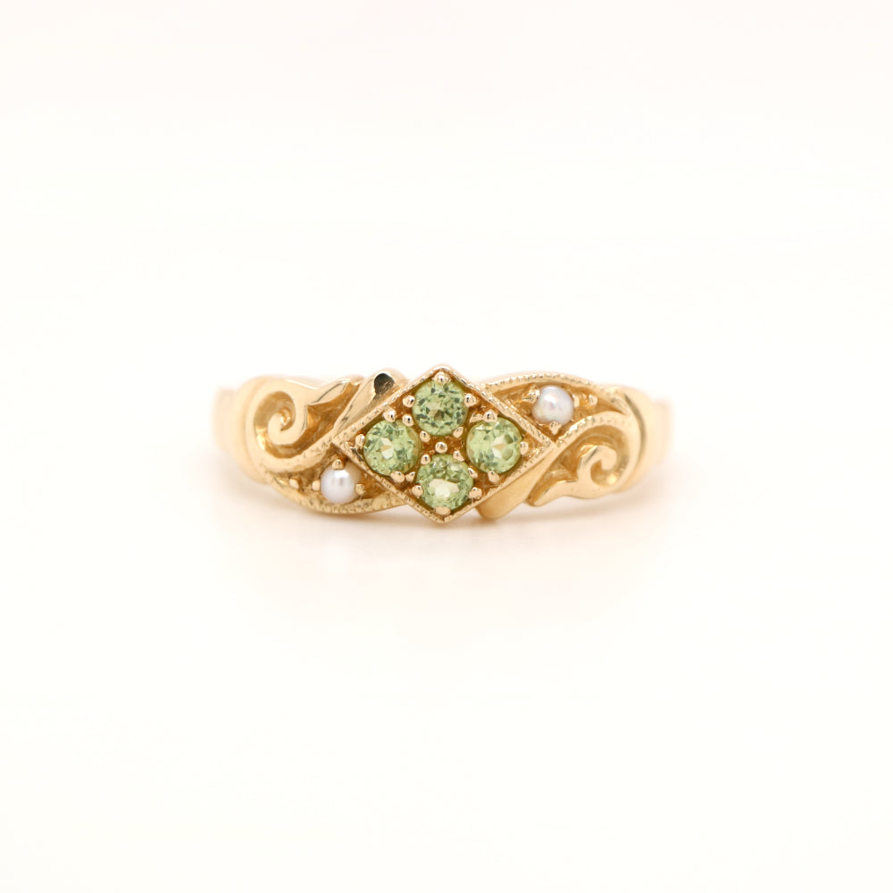 Gold, peridot and pearl cluster ring