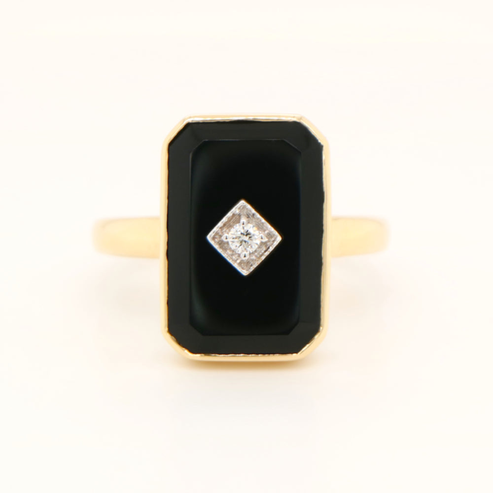 Art deco style ring in solid Yellow gold, onyx and natural diamond (larger version)