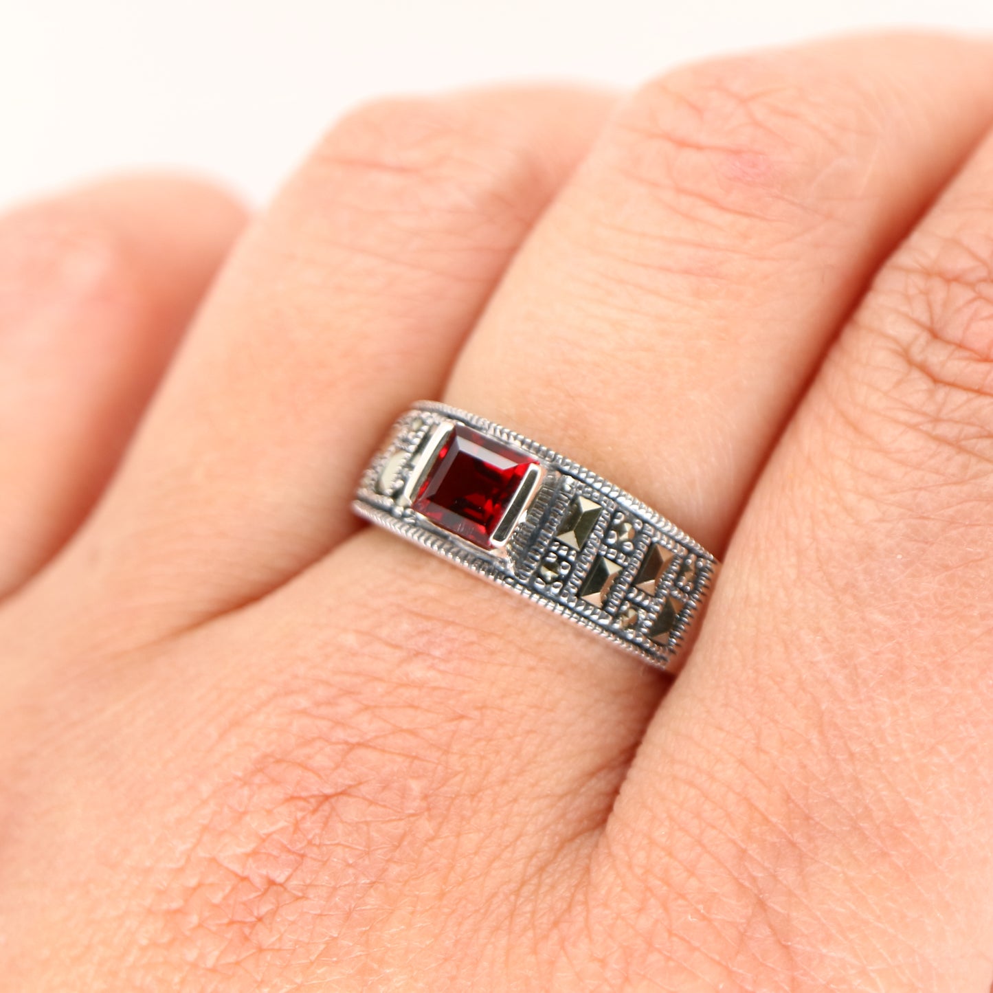 Marcasite band with garnet in sterling silver
