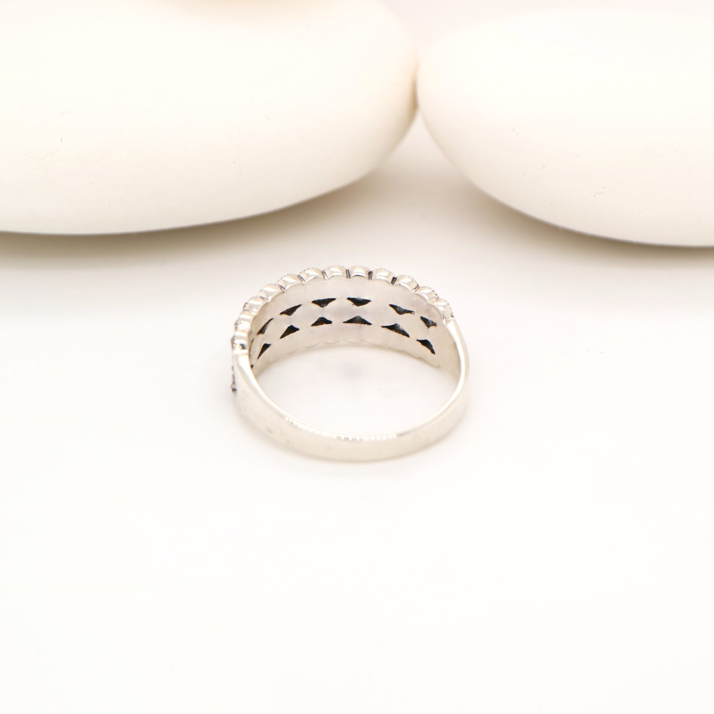 Scalloped edged marcasite ring in sterling silver