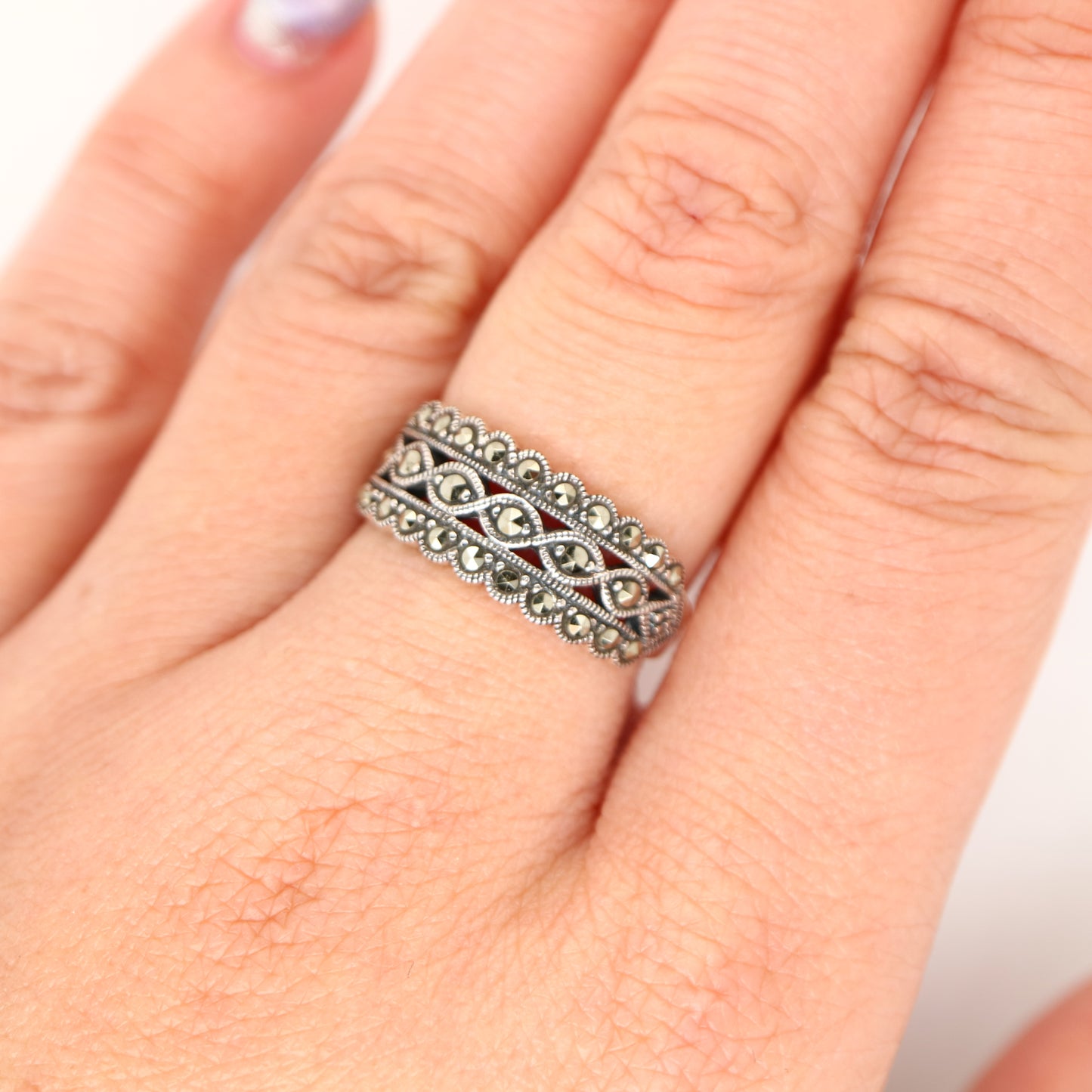 Scalloped edged marcasite ring in sterling silver