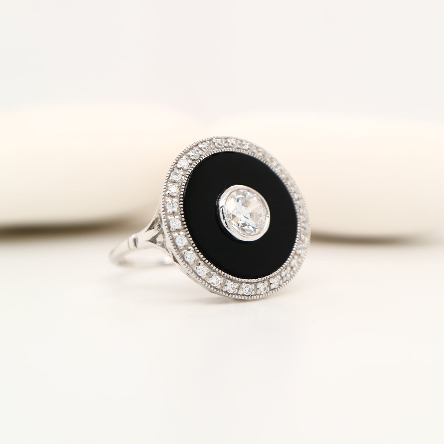 Art deco ring in cubic zirconia, black onyx and sterling silver