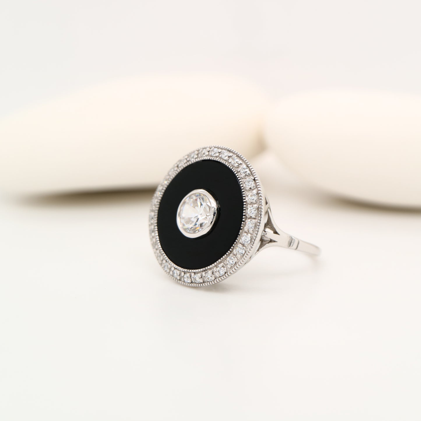Art deco ring in cubic zirconia, black onyx and sterling silver