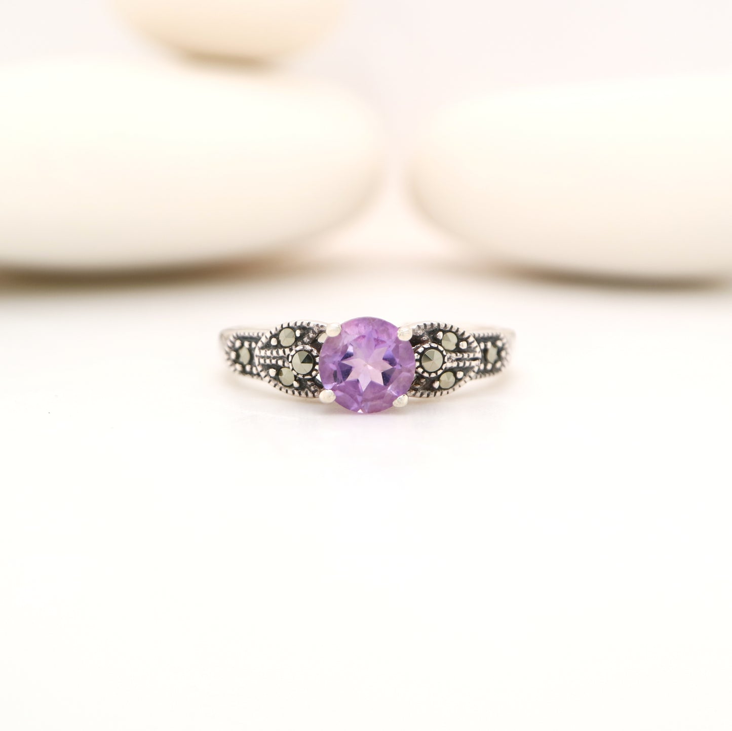 Art deco ring in amethyst and marcasite in sterling silver