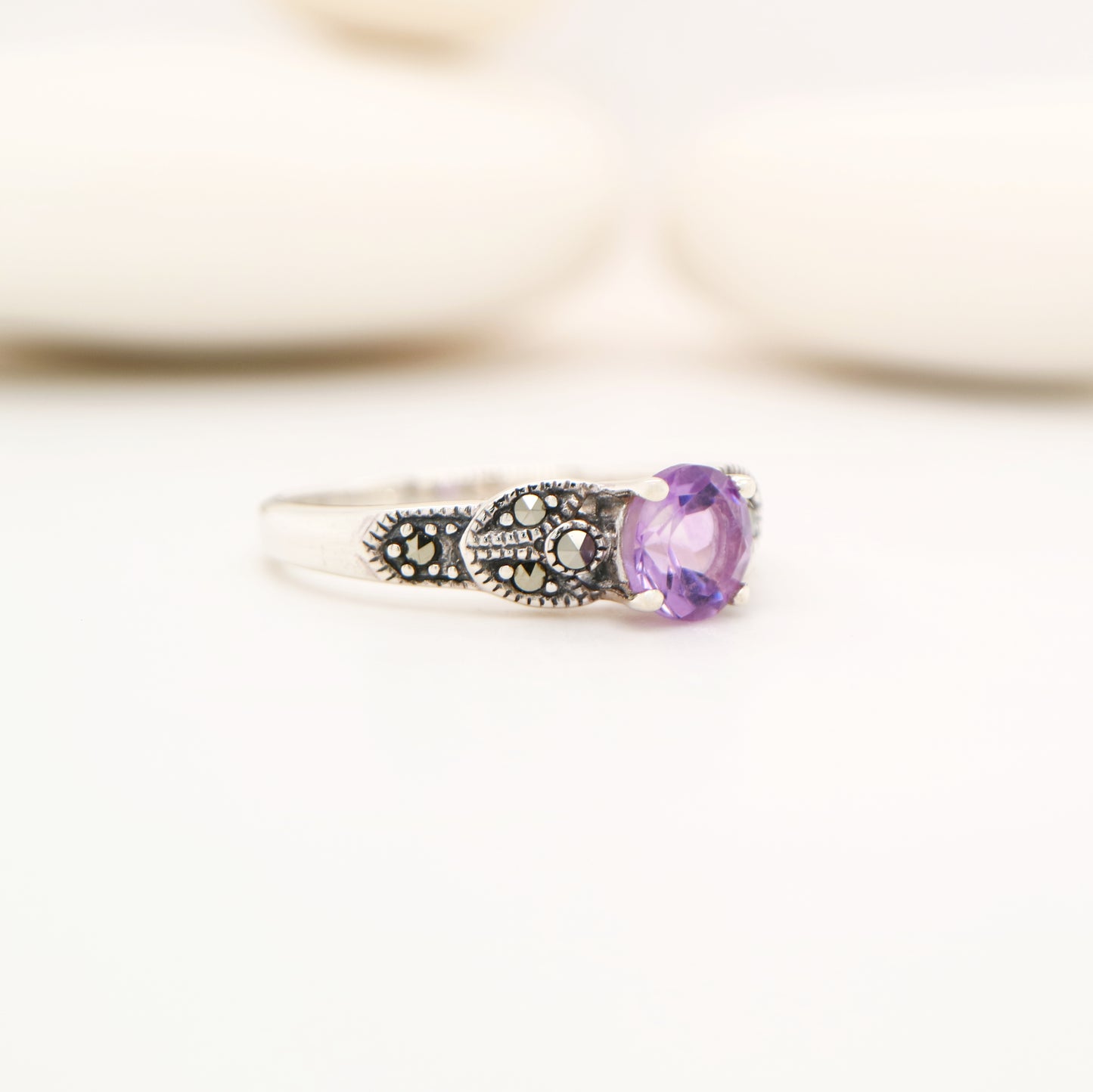 Art deco ring in amethyst and marcasite in sterling silver