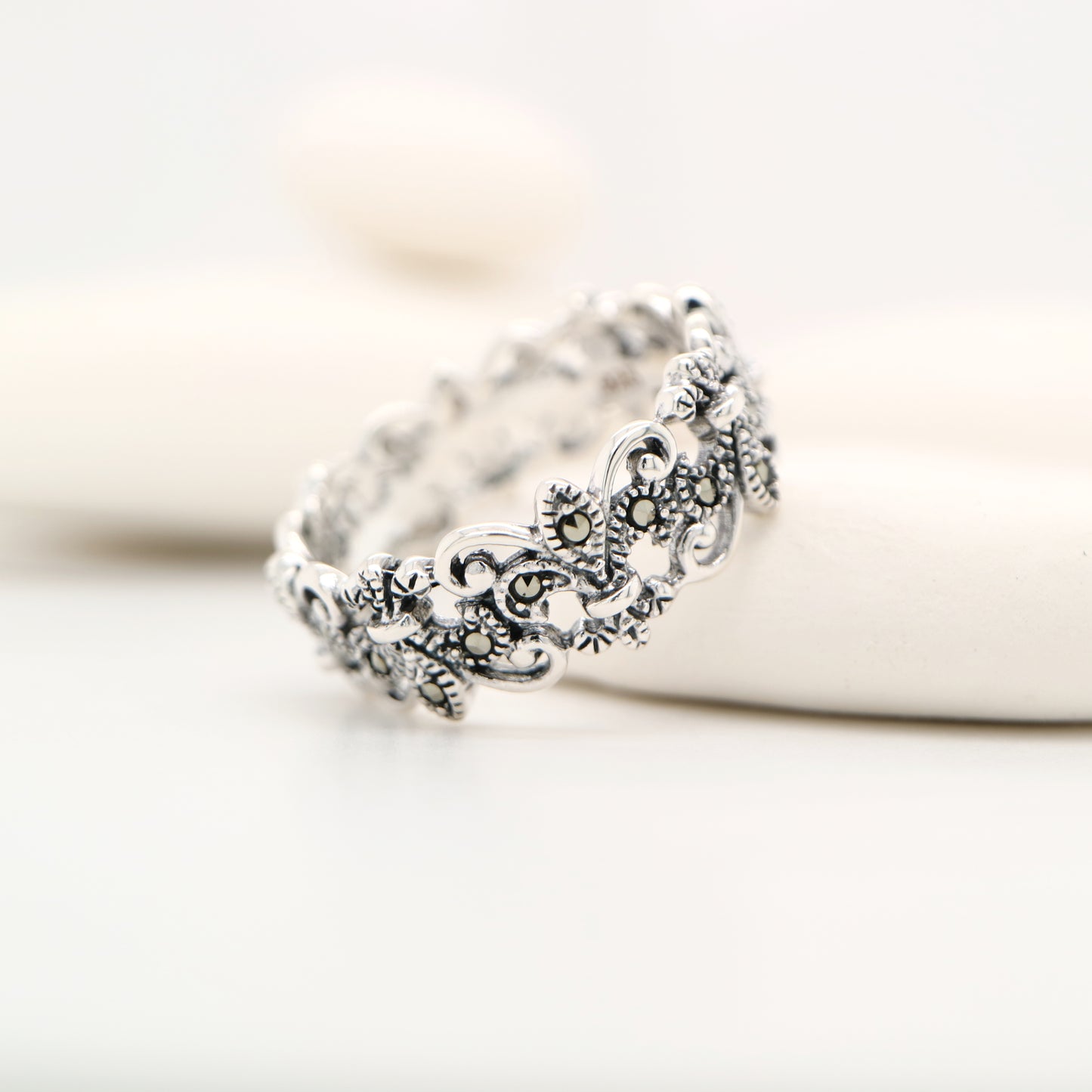 Fleur-de-lis ring in marcasite and sterling silver