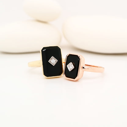 Art deco style ring in solid rose gold, onyx and natural diamond (larger face version)