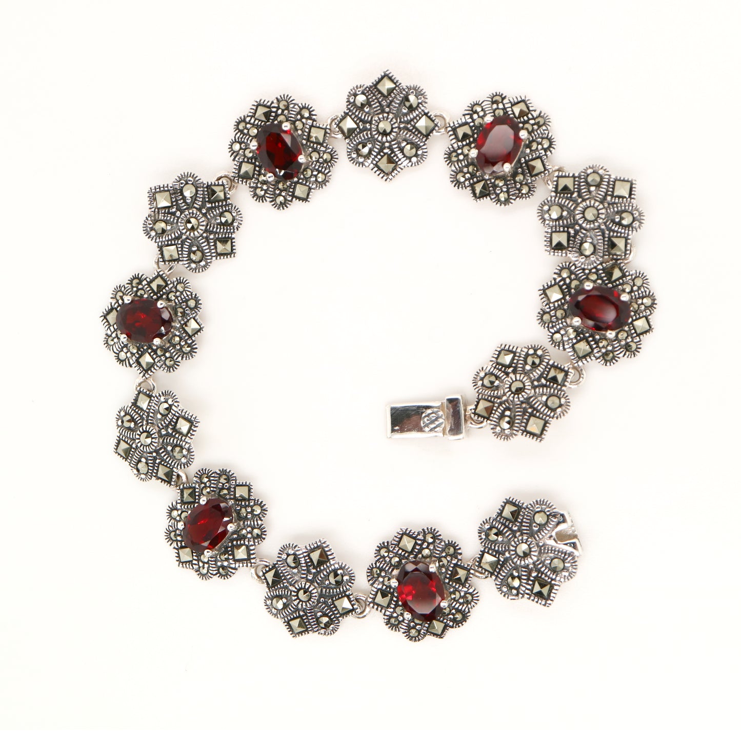 Art deco bracelet with garnet and marcasite in sterling silver