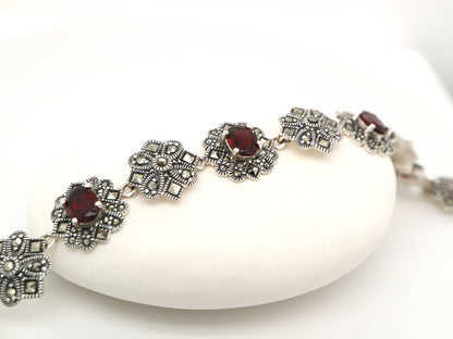 Art deco bracelet with garnet and marcasite in sterling silver