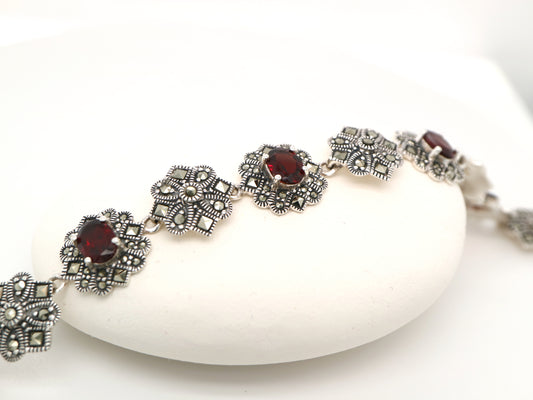 Art deco bracelet with garnet and marcasite in sterling silver