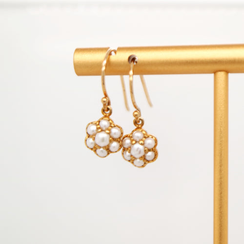 Daisy hook earrings with freshwater pearls in 9k yellow gold