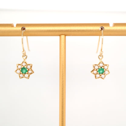 Star earring with Emerald and Pearl in 9k Yellow gold