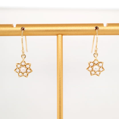 Star earring with Pearls in 9k Yellow gold