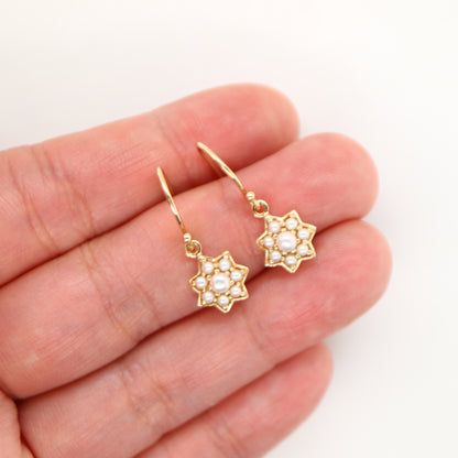 Star earring with Pearls in 9k Yellow gold