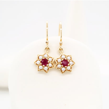 Star earring with Ruby and Pearl in 9k Yellow gold