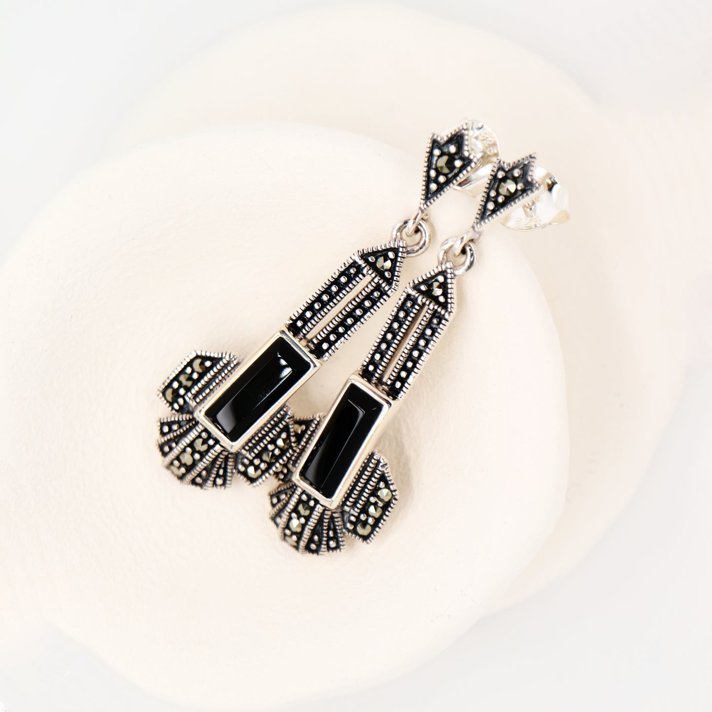 Art deco drop earrings in onyx and marcasite and sterling silver