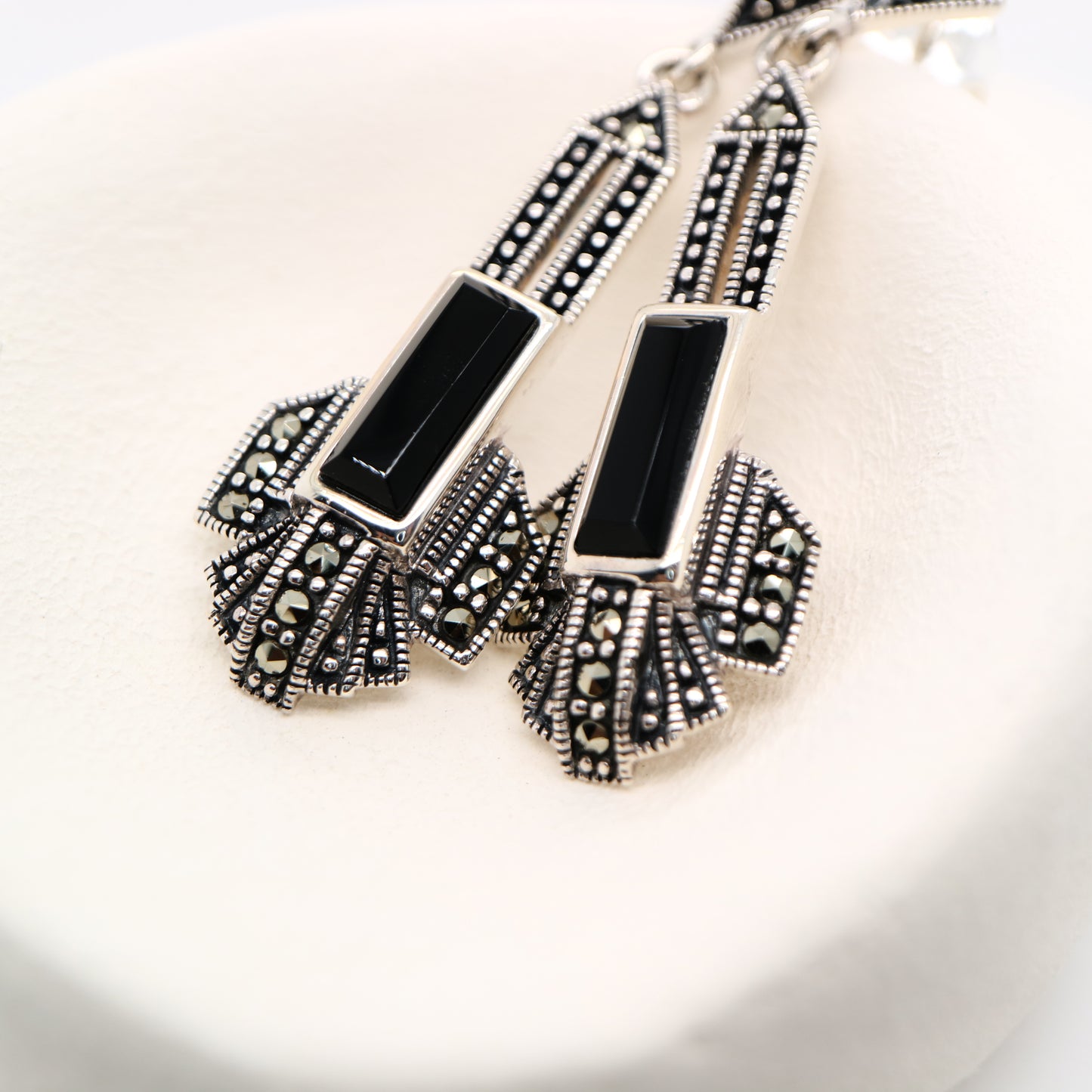 Art deco drop earrings in onyx and marcasite and sterling silver