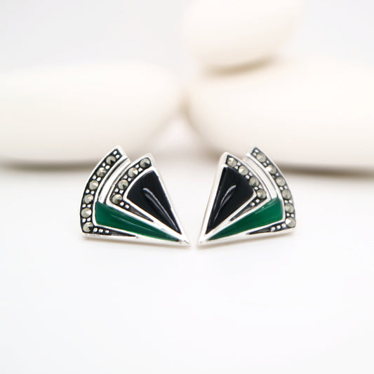 Art deco triangle stud earring with onyx and green agate in sterling silver with marcasite