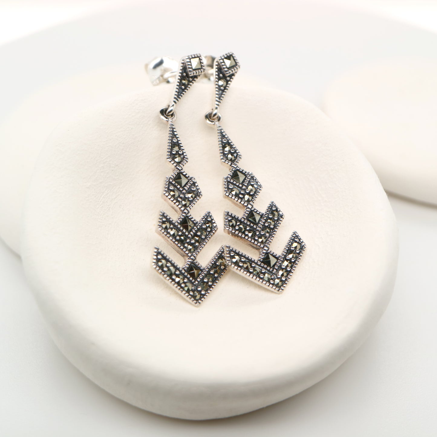 Art deco drop earrings in marcasite in sterling silver