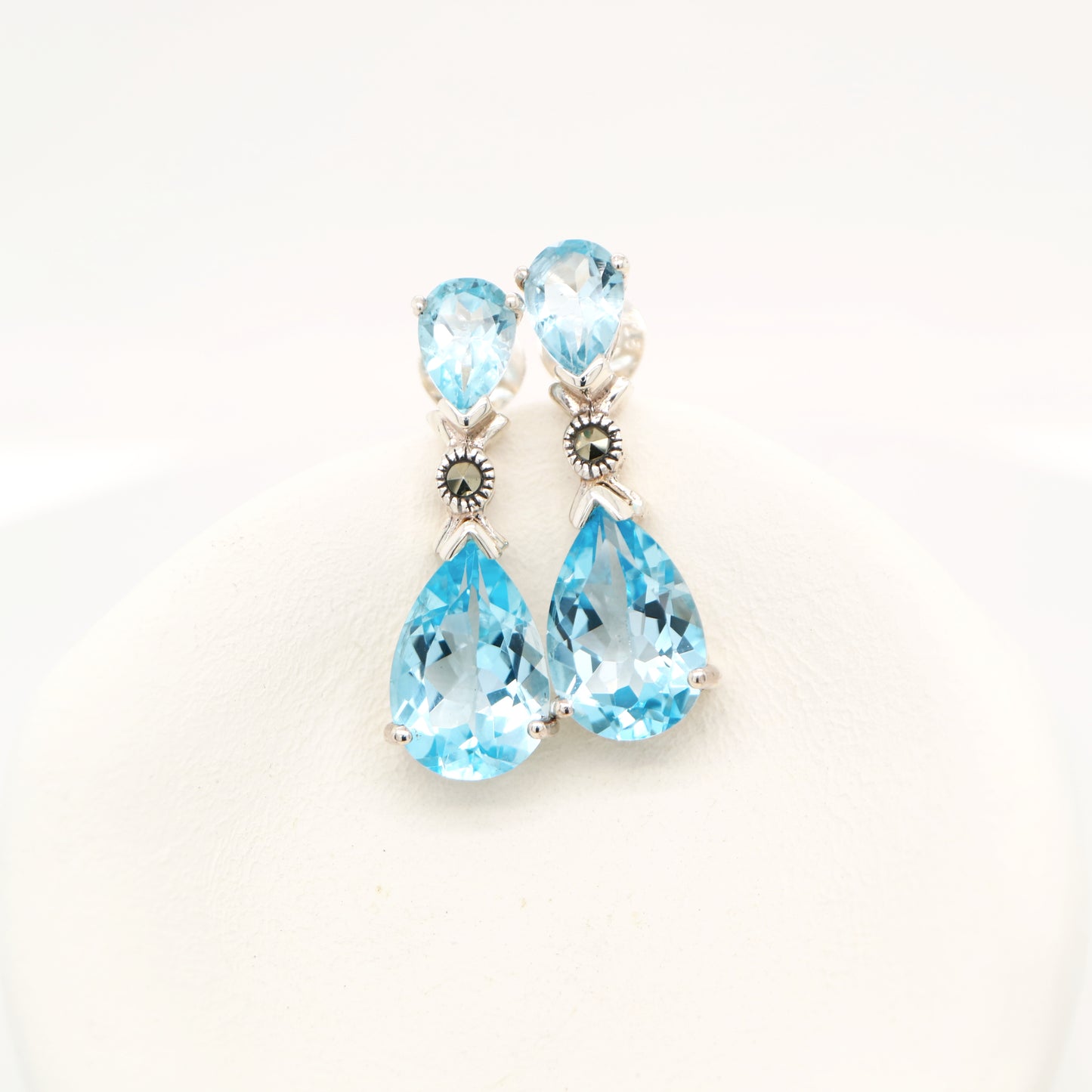 Blue topaz drop earrings in Sterling Silver