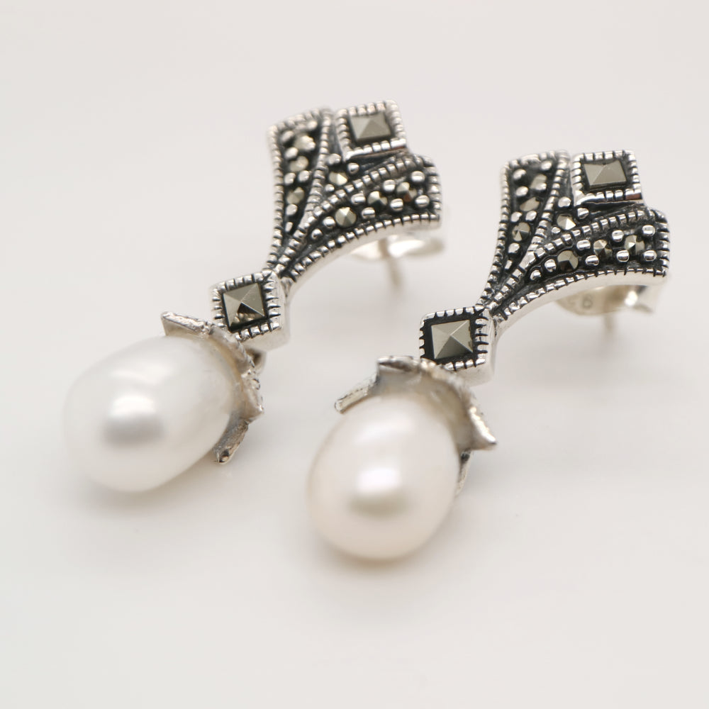 Art deco drop earrings in pearl, marcasite in sterling silver