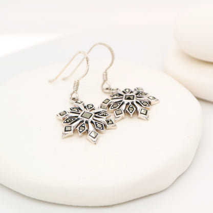 Snowflake earring with marcasite in sterling silver