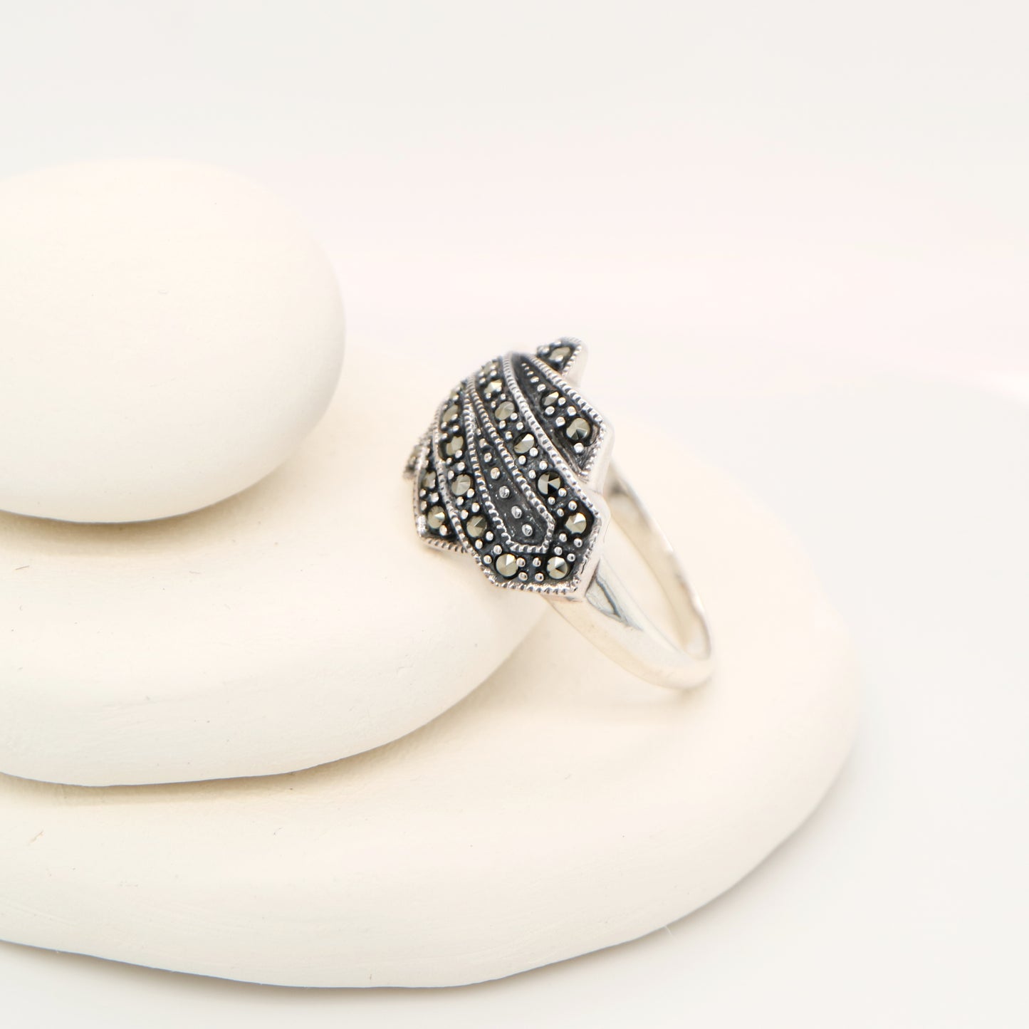 Marcasite fan ring in sterling silver