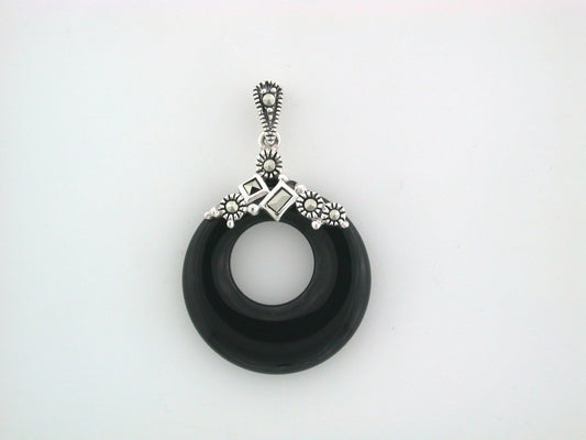 Onyx hoop pendant with marcasite in Sterling Silver
