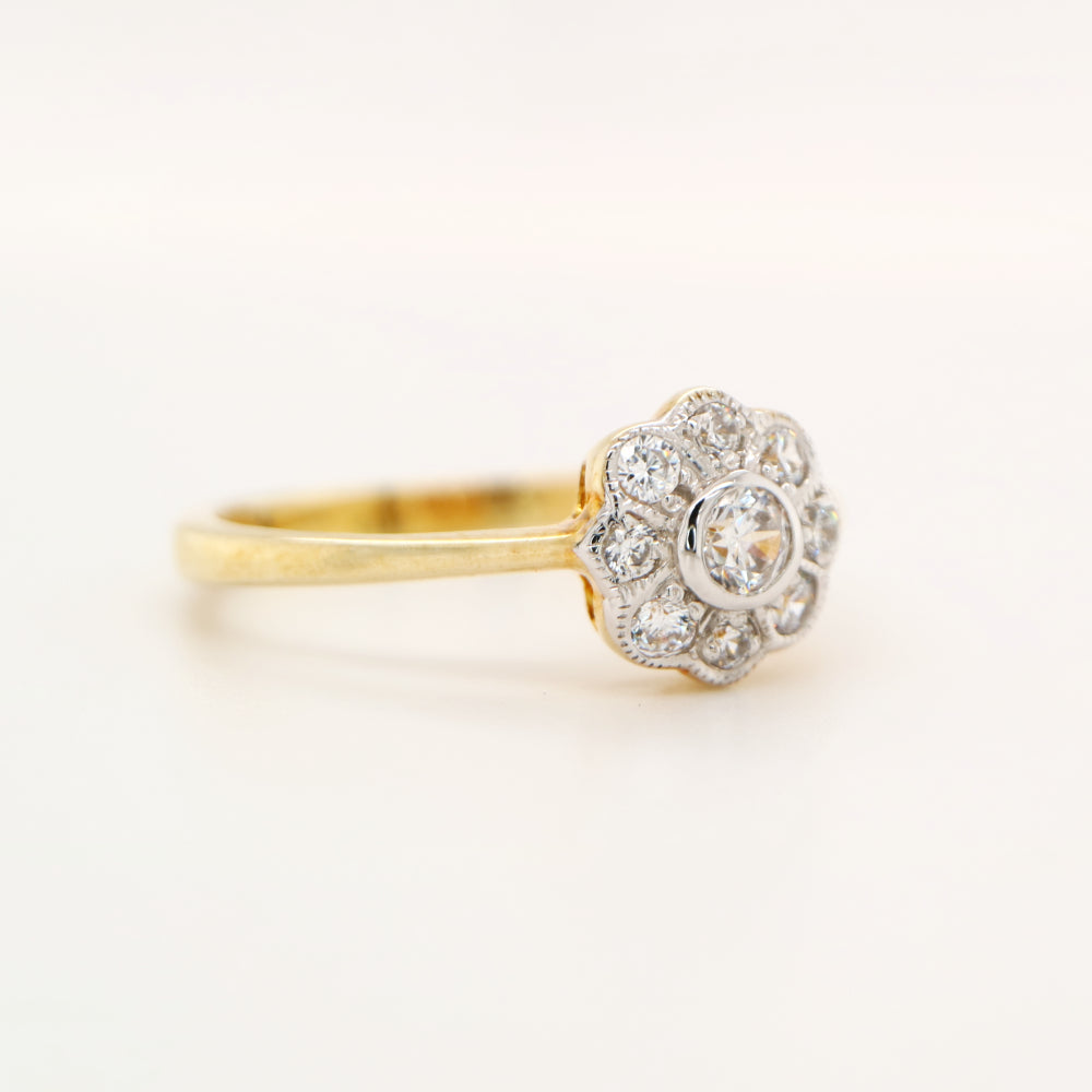 Daisy Natural diamond ring in twin color gold