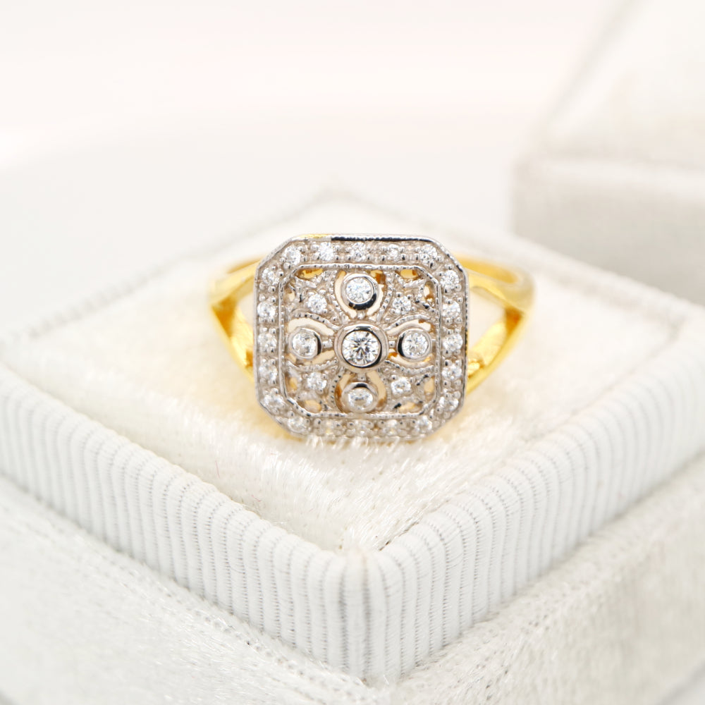 Vintage twin gold and natural diamond cluster ring with square face