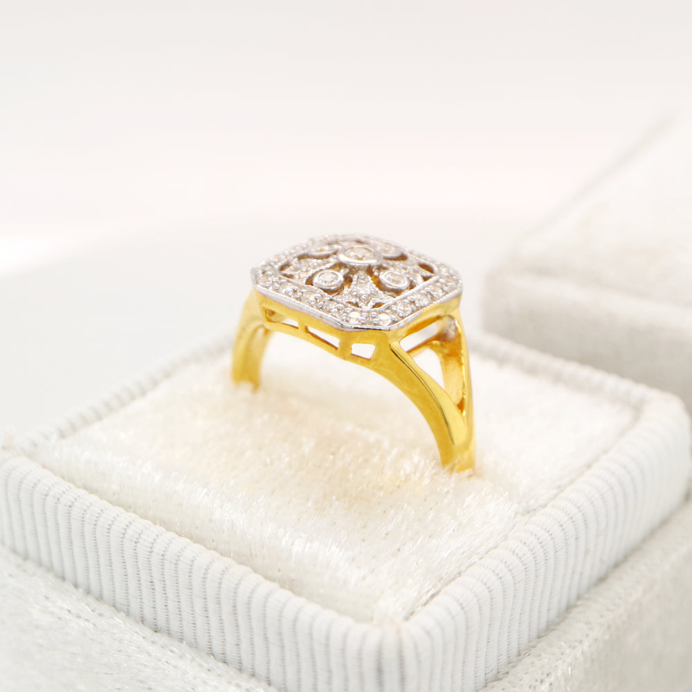 Vintage twin gold and natural diamond cluster ring with square face