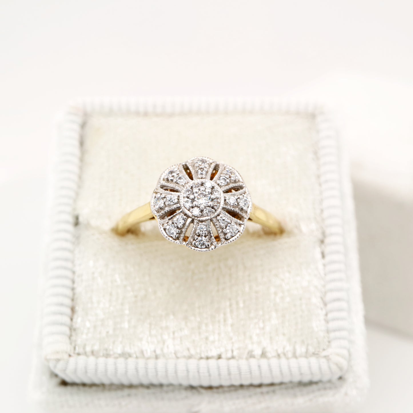 Round vintage art deco twin gold and natural diamond ring