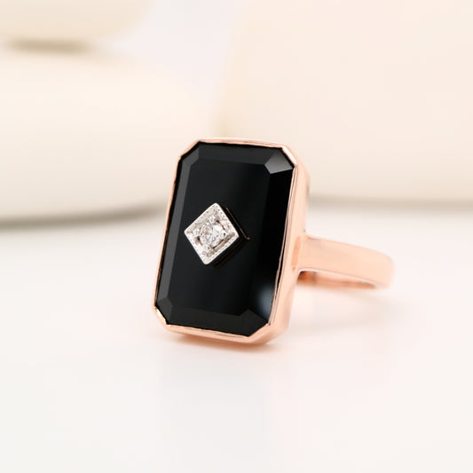 Art deco style ring in solid rose gold, onyx and natural diamond (larger face version)