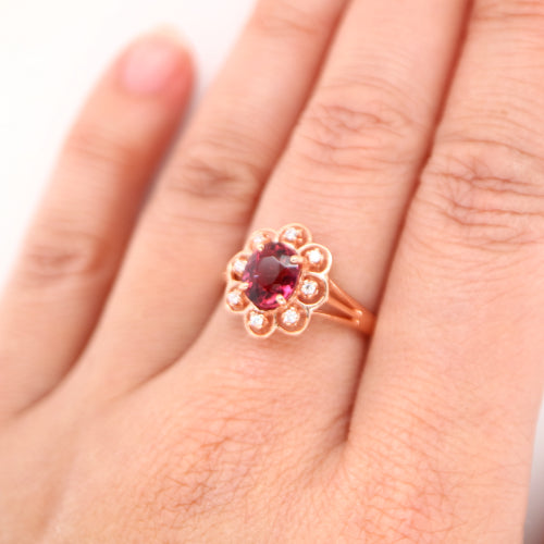 Floral diamond ring with tourmaline center in rose gold, Size P