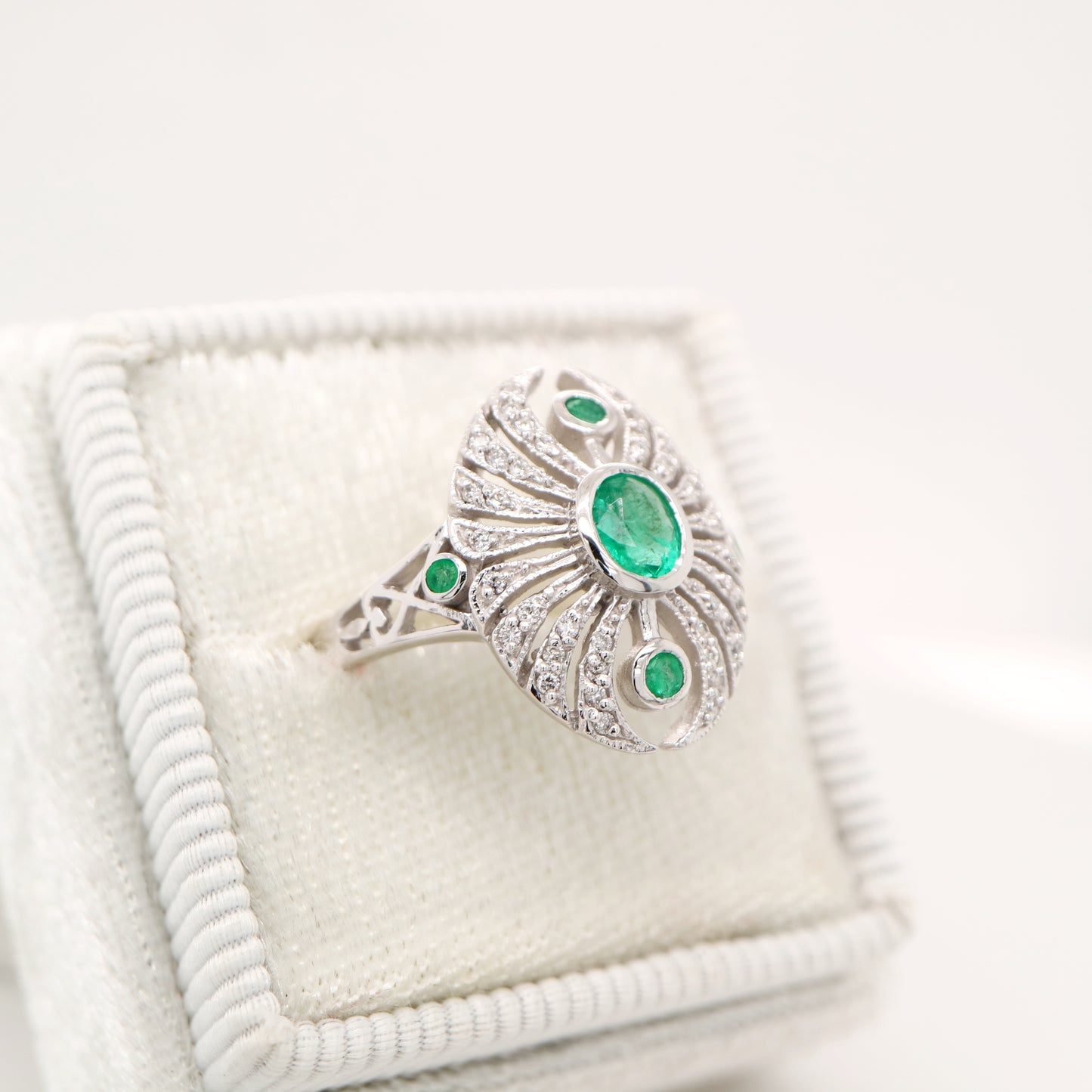 Scarab diamond and emerald ring in white gold