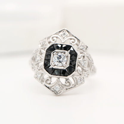 French cut onyx cocktail ring in white gold with diamond
