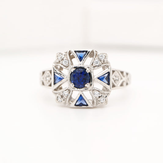 Vintage sapphire white gold ring with diamond