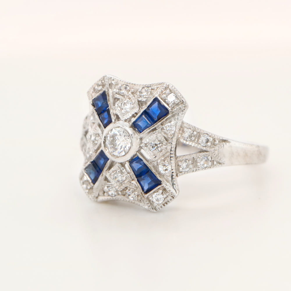 Art deco style white gold ring with sapphire and diamond
