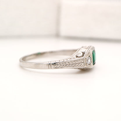 Art deco 9k white gold ring with center emerald and shoulder diamonds