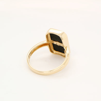 Art deco style ring in solid yellow gold, onyx and natural diamond (smaller face version)