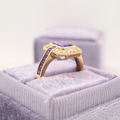 Vintage amethyst ring with diamond halo in yellow gold