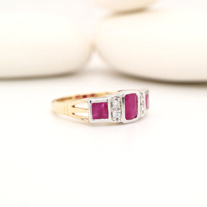 Art deco ring with ruby and diamond in twin gold